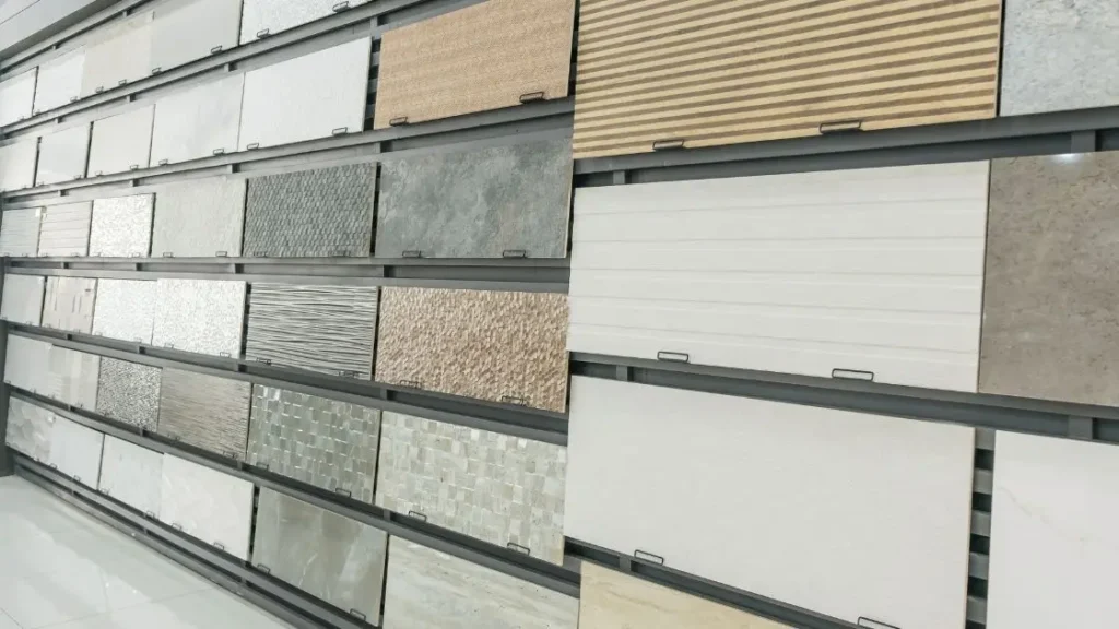 Variedade de tipos de pisos e porcelanatos em Uberlândia em showroom